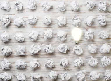 Üstün senin parlak fikrin