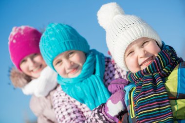  Mutlu çocuklar eğleniyor