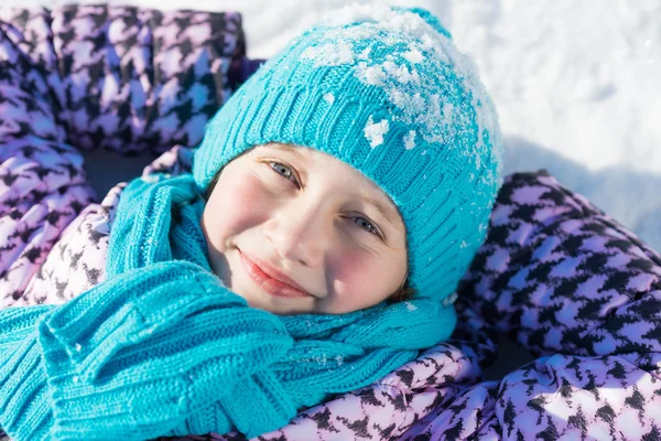 Bovenaanzicht van schattig meisje — Stockfoto