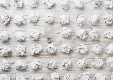 Üstün senin parlak fikrin