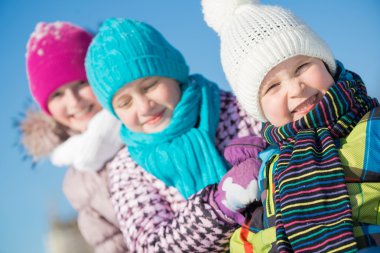  Mutlu çocuklar eğleniyor