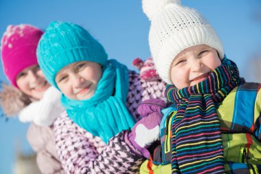  Mutlu çocuklar eğleniyor