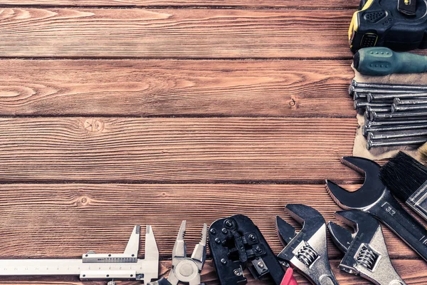 Instrumenten op houten tafel — Stockfoto