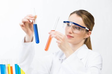 Klinik laboratuvar analizi ve testleri.