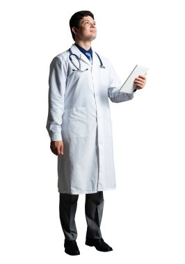 Tablet bilgisayarı olan bir doktor