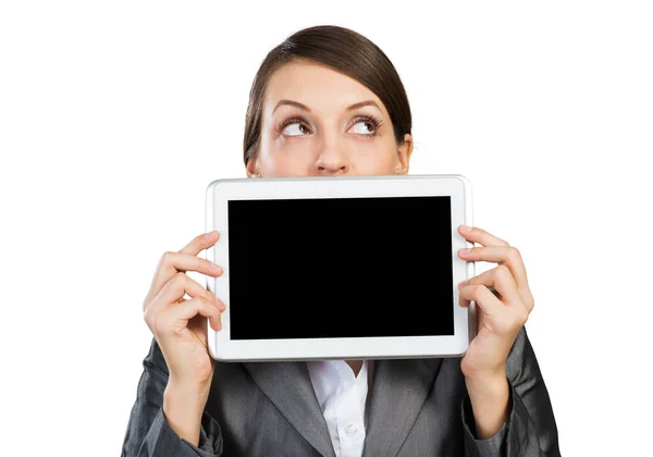 นักธุรกิจหญิงที่มีคอมพิวเตอร์แท็บเล็ตมองขึ้นไป — ภาพถ่ายสต็อก