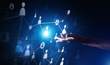 Karanlık arka planda modern kablosuz teknolojileri iletişim ve ağ olarak sunmak