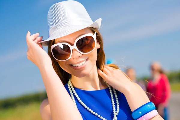 Stylish young woman — Stock Photo, Image