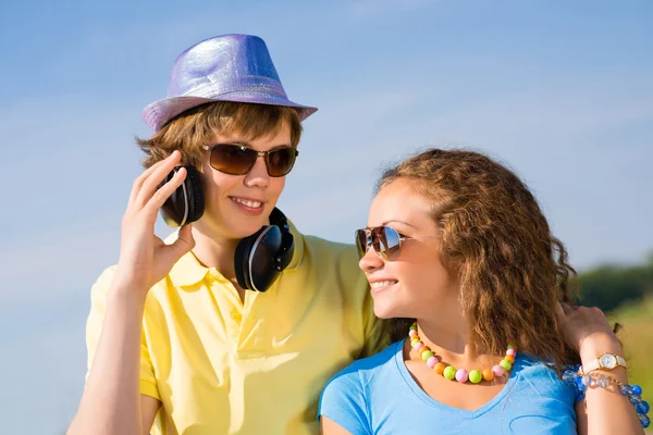 Happy young couple — Stock Photo, Image