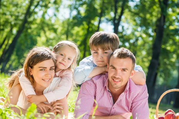 Wochenende mit der Familie — Stockfoto