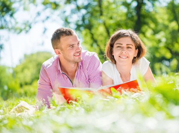 Date in park — Stock Photo, Image