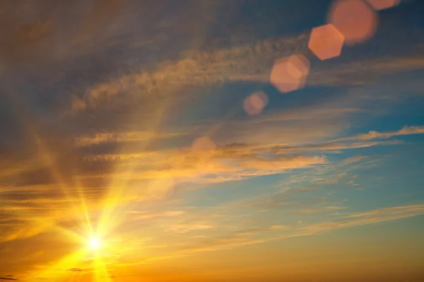 Puesta de sol en el cielo — Foto de Stock