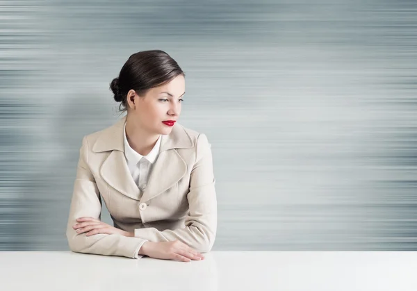 Bonita mujer de negocios — Foto de Stock