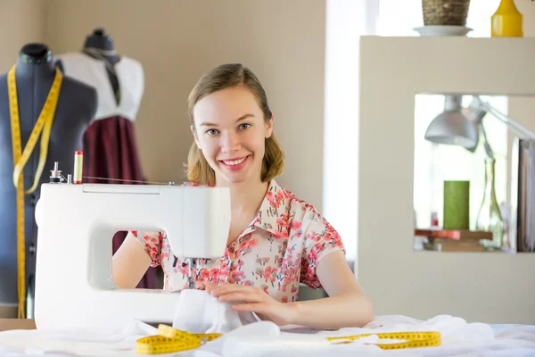 Seamstress at work — Stock Photo, Image