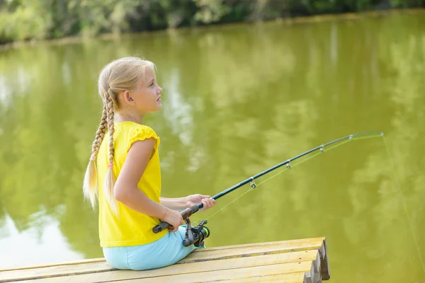 Summer fishing — Stock Photo, Image