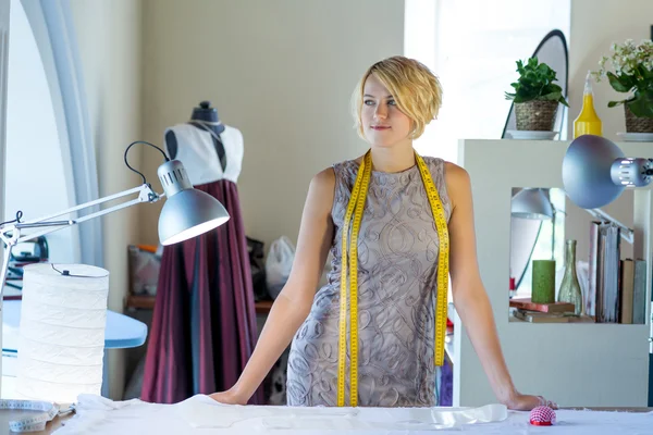 Seamstress in atelier studio — Stock Photo, Image