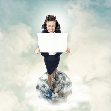 kadın holding afiş