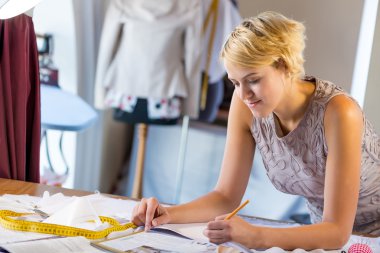 sempstress iş başında