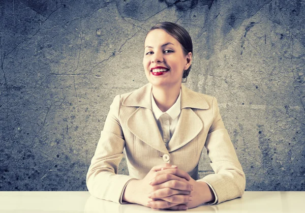 Mujer de negocios sonriente —  Fotos de Stock