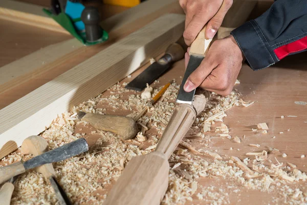 Timmerman op het werk — Stockfoto