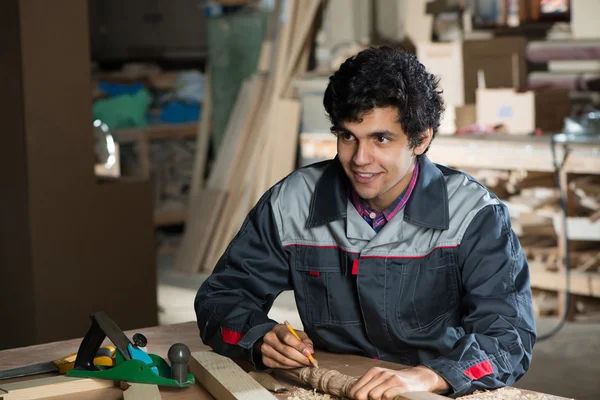 Carpenter at work — Stock Photo, Image