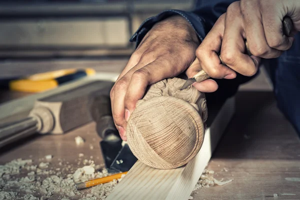 Timmerman op het werk — Stockfoto