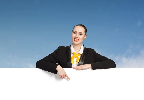 Mujer presentando algo — Foto de Stock