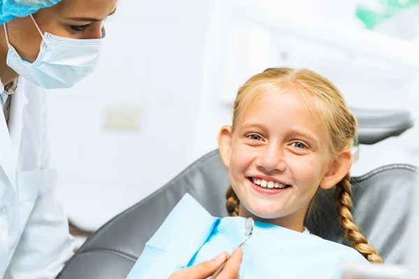 치과 검사 환자 — 스톡 사진