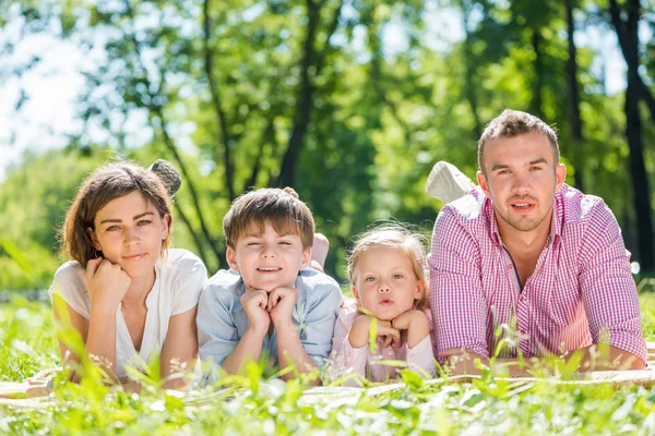 Hafta sonu aile ile — Stok fotoğraf