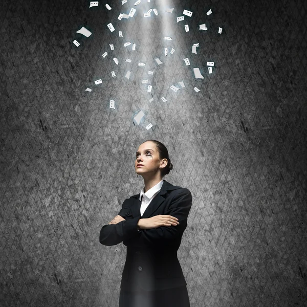 Femme d'affaires avec les larmes aux yeux — Photo