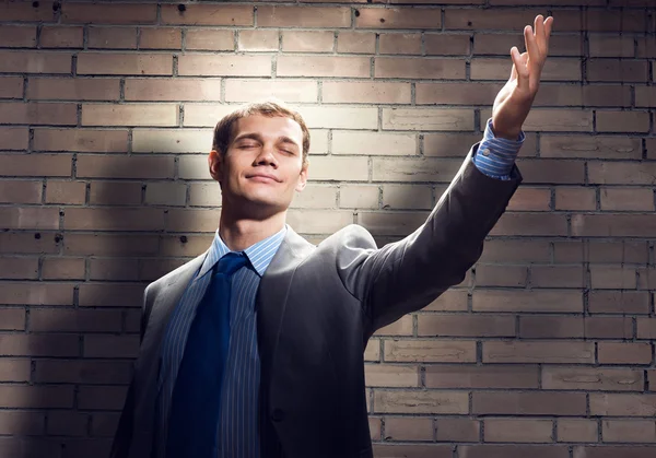 Joven hombre de negocios Saint — Foto de Stock