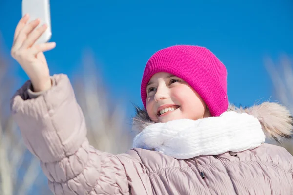 Meisje maken selfie foto — Stockfoto