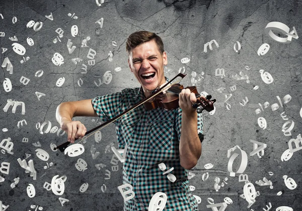 Músico tocando violino — Fotografia de Stock