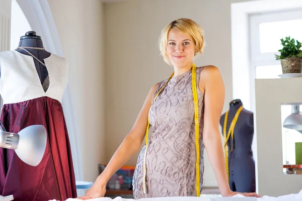 Seamstress in atelier studio — Stock Photo, Image