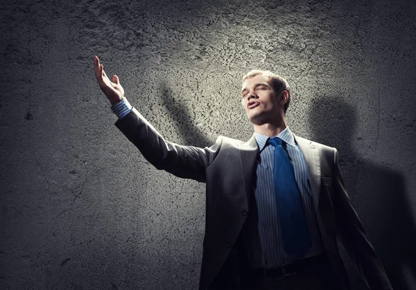 Joven hombre de negocios Saint — Foto de Stock