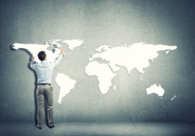 Kıta duvara yerleştirerek işadamı