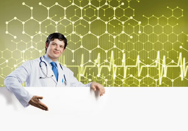 Medico con banner — Foto Stock