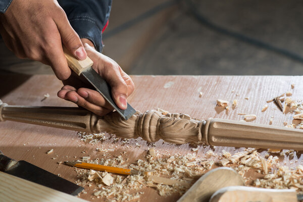 Carpenter  that work with cutter