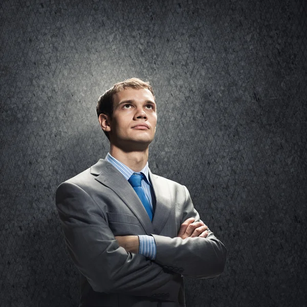 Junger selbstbewusster Geschäftsmann — Stockfoto