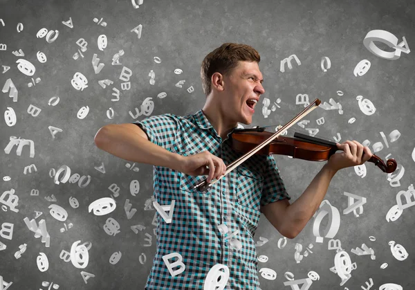 Músico tocando violino — Fotografia de Stock