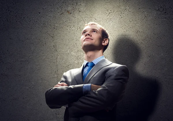 Joven empresario confiado — Foto de Stock