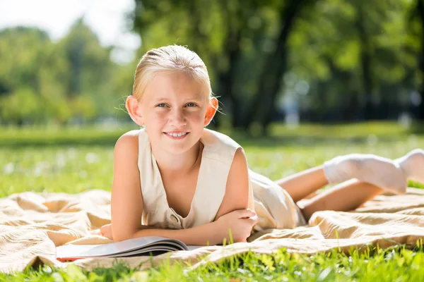 Sommerwochenende im Park — Stockfoto