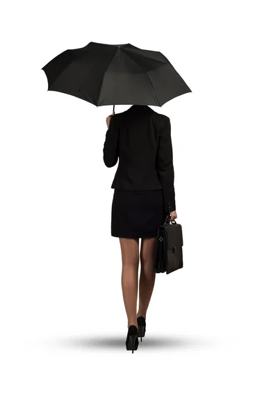 Dame en noir tenant parapluie — Photo