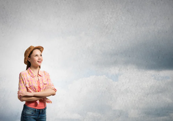 Bella adolescente ragazza in casual — Foto Stock