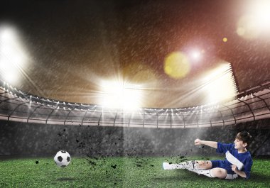 Çocuk futbol oyuncu tekme top