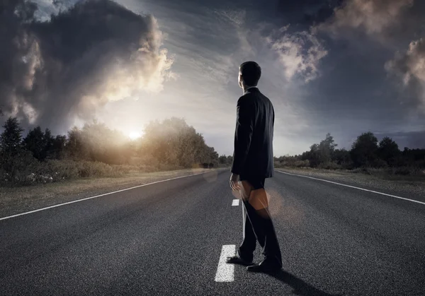 Uomo d'affari sulla strada del successo — Foto Stock