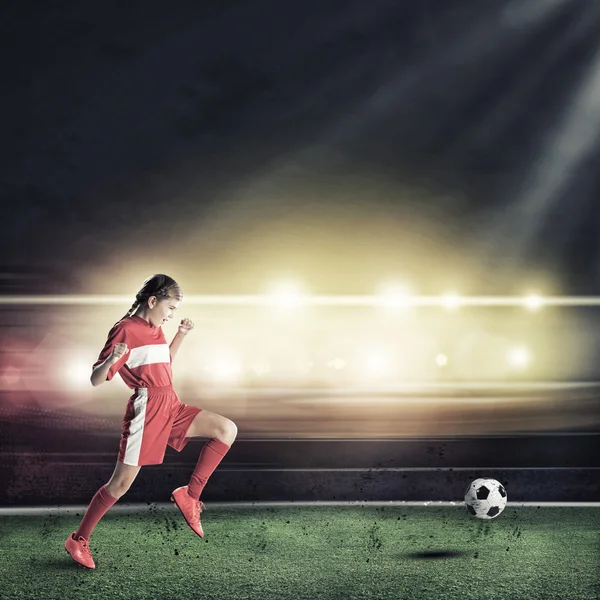 Futebol feminino com bola — Fotografia de Stock