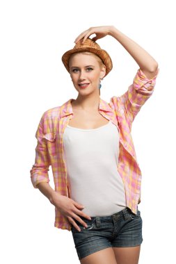 güzel genç kız gömlek ve şapka