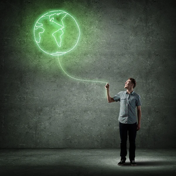 Homme avec ballon planète Eath — Photo