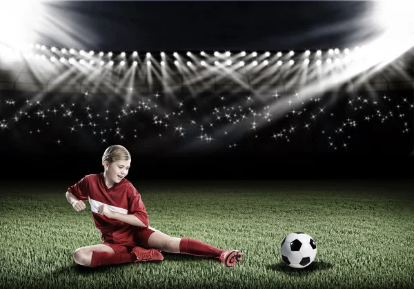 Girl playing football — Stock Photo, Image